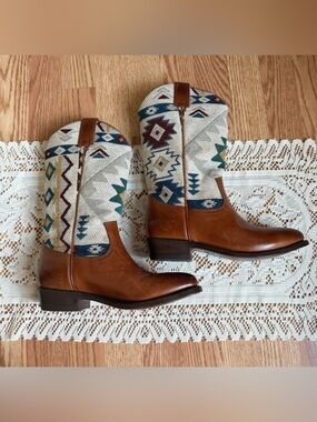 Frye Billy Pull On Southwest Leather Cowboy Boots
